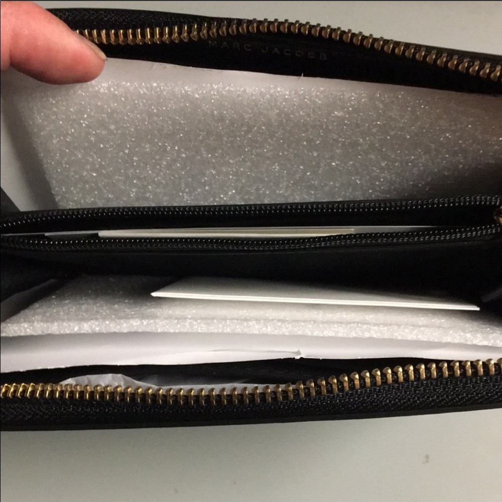 Wallet - Picture 3 of 3